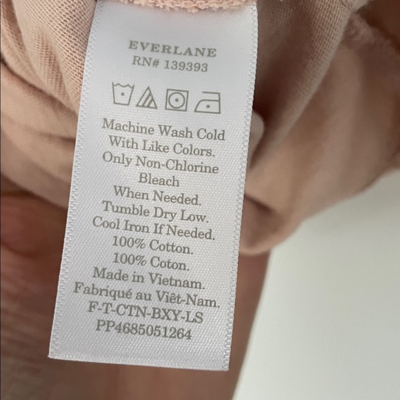Everlane Organic Cotton Long Sleeve Light Pink Pocket Tee Size Small - Picture 5 of 5